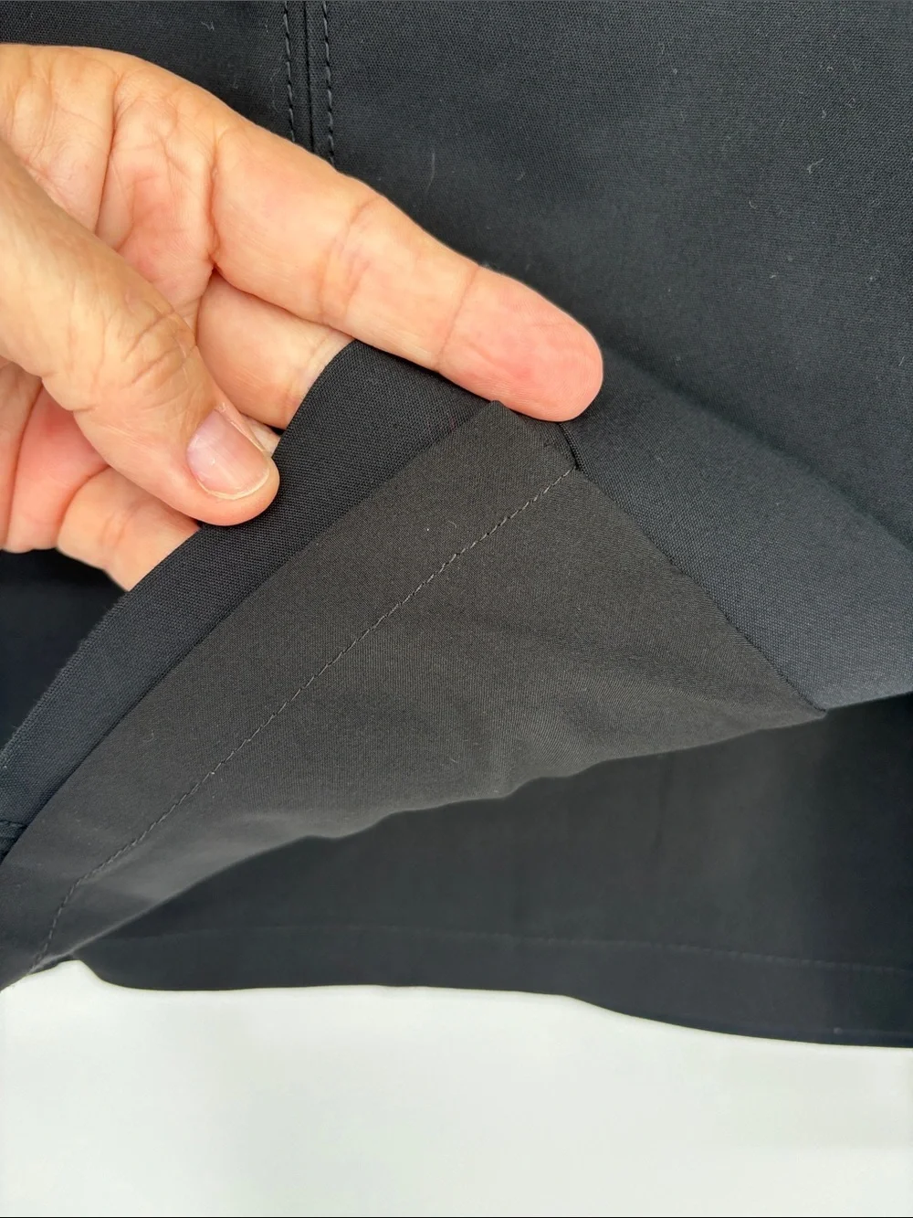 🐄 White House Black Market Black Stretch Pencil Skirt